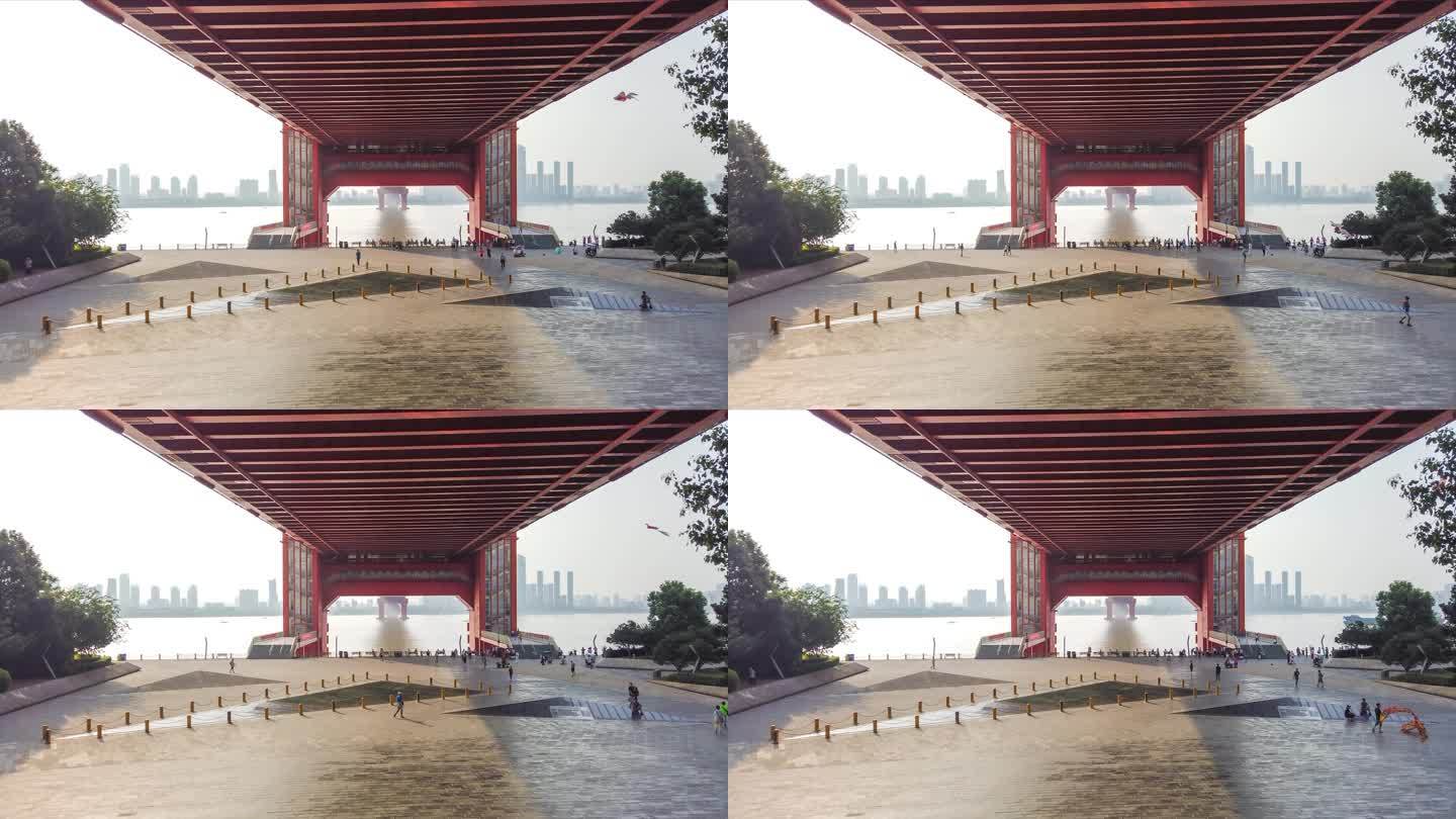 湖北武汉鹦鹉洲汉阳桥梁主题公园延时摄影