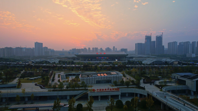 长沙高铁南站全景夕阳晚霞航拍