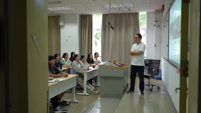 大学 学校 实践 课程 学习 学生 师生