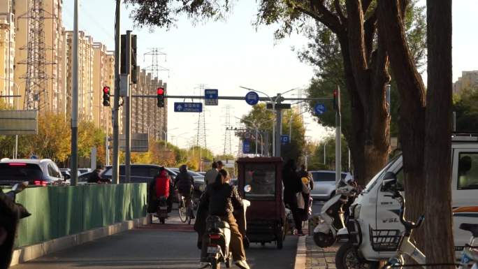 上班族忙碌辛苦北京生活城市清晨行人过马路