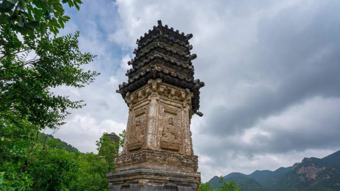 辽西妙峰山古建筑双塔延时