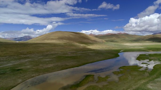 西藏高原山丘