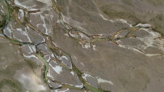 西藏阿里地区河流大地脉络