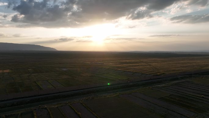 峡口长城 甘肃张掖山丹县老军乡