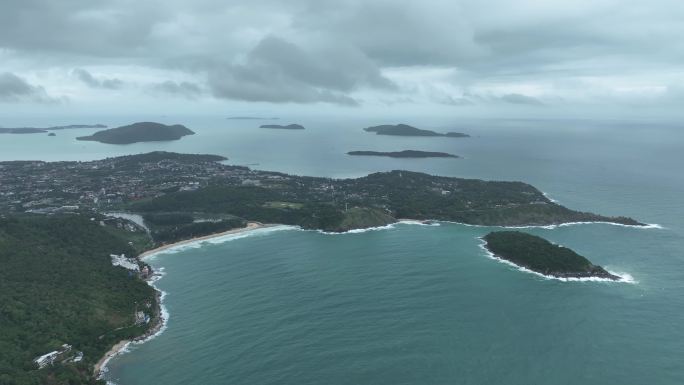 航拍东南亚泰国普吉岛海岸线热带雨林风光