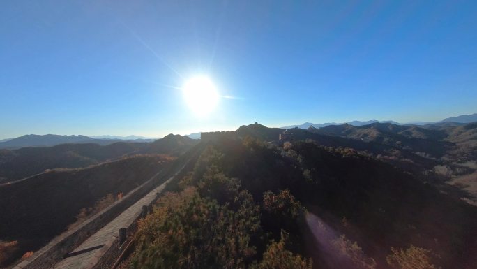 飞跃长城城墙烽火台穿越机秋季航拍4K