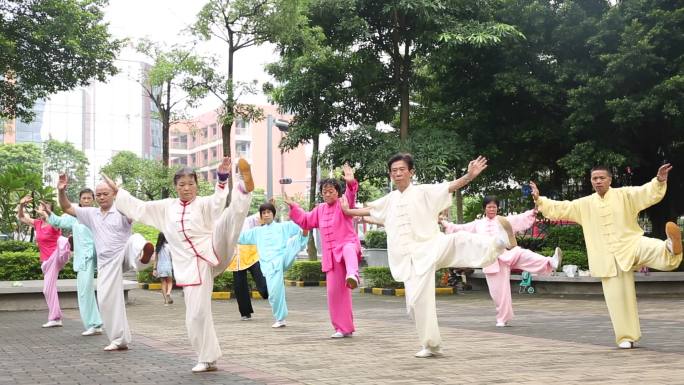 广场舞 跳舞 大妈跳舞 开心跳舞 老