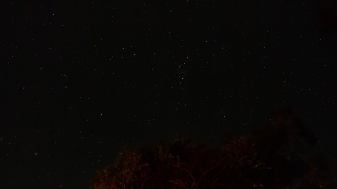 夜晚星空延时（预览图较模糊，点开查看）