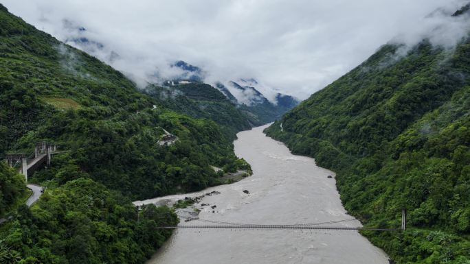 雅鲁藏布大峡谷