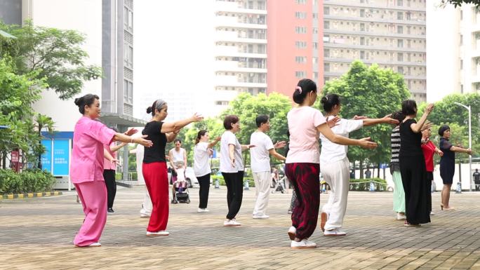 广场舞 跳舞 大妈跳舞 开心跳舞 老