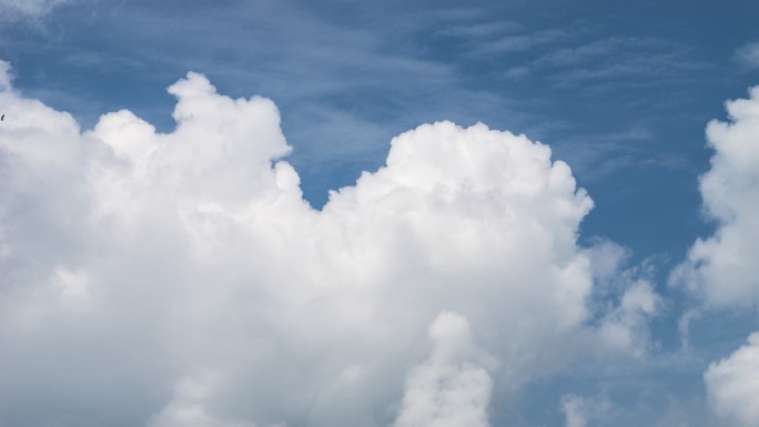 蓝天白云积雨云浓云唯美天空