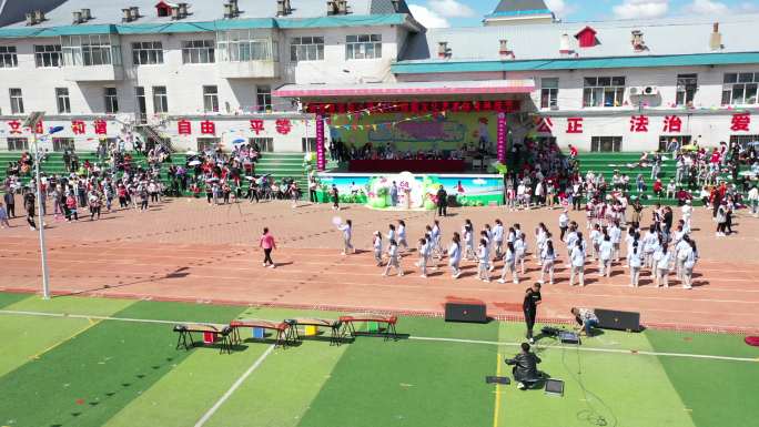 学校 运动会 航拍 校园 学生 操场