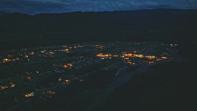 航拍夏季的新疆禾木村夜景