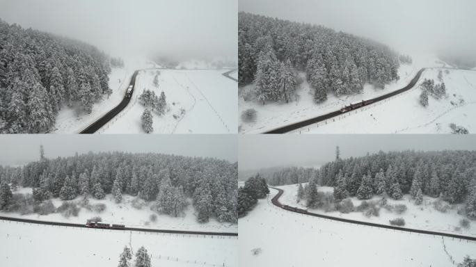 雪景中的火车