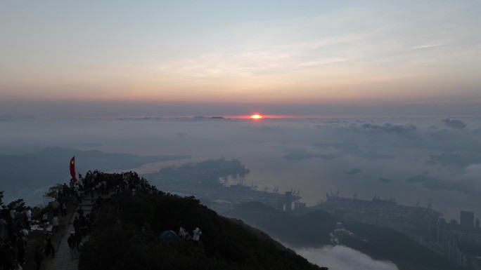 太阳出来的时刻