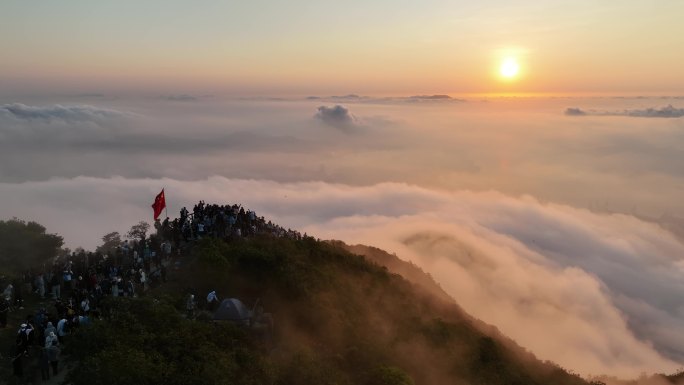 梧桐山日出云海