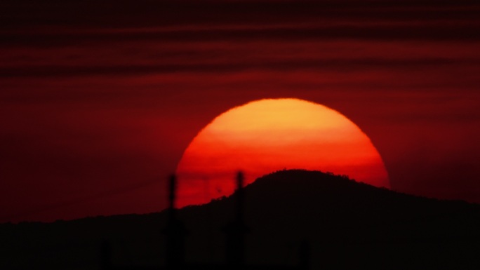 日落西山太阳下山夕阳晚霞