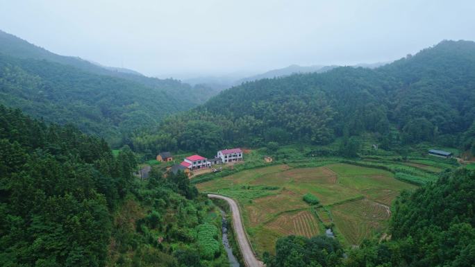 山区村落田园风光