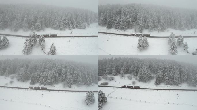 奔赴在雪景中的小火车