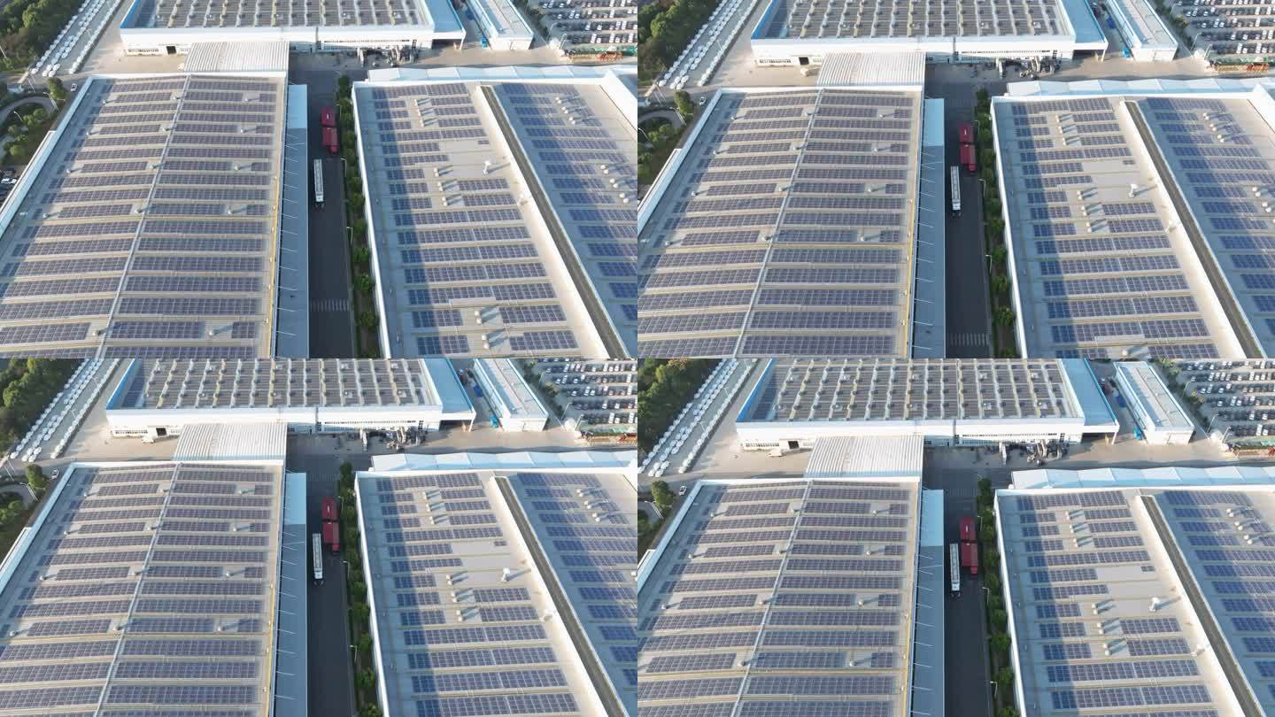 航拍化工厂与工厂顶光伏太阳能板