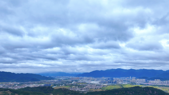 天气变化 乌云密布 大雨来临之际