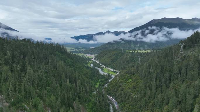 4k航拍大气震撼山脉风光