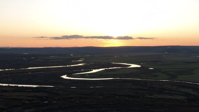 呼伦贝尔海拉尔河湿地夕阳晚霞