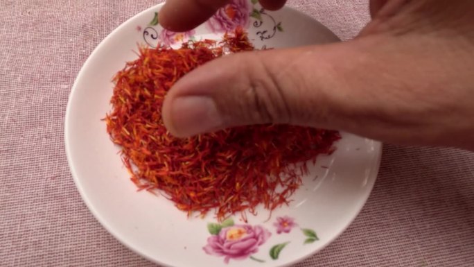 干红花:一种多用途的植物油来源-烹饪和工业用途
