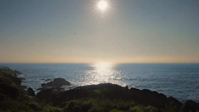 大海逆光海面海水