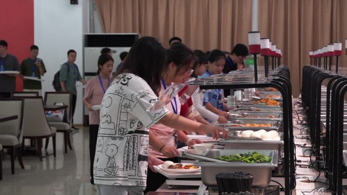 大学饭堂 自助餐 学生 校园 用餐