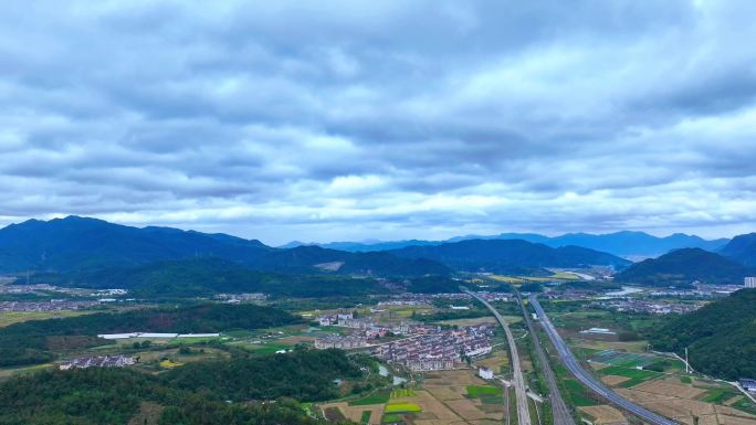 暴雨来临乌云密布 乡村乌云 高山乌云黑云