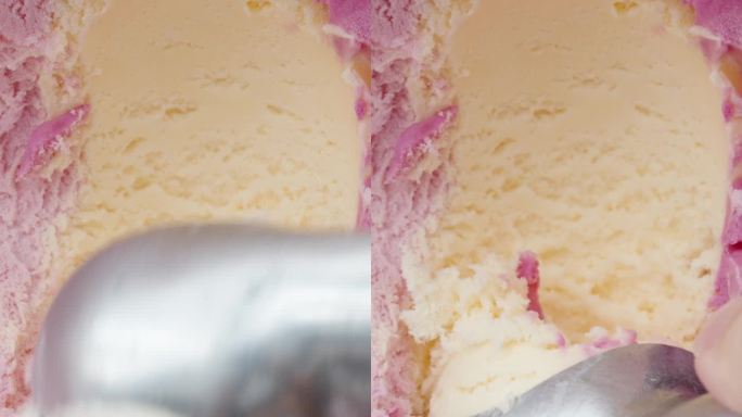 垂直视频。三种不同口味和颜色的冰淇淋，在粉色的冰淇淋之间，我用勺子舀了一个米色的球，俯视图。