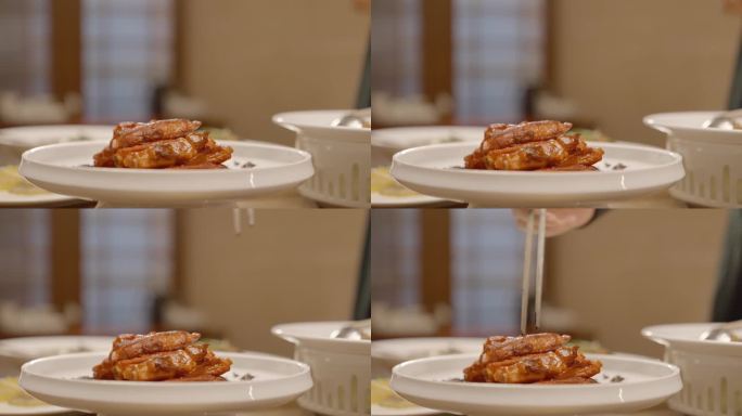 筷子夹菜的慢动作