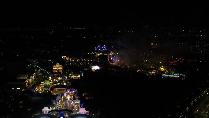 方特狂野大陆夜景烟花