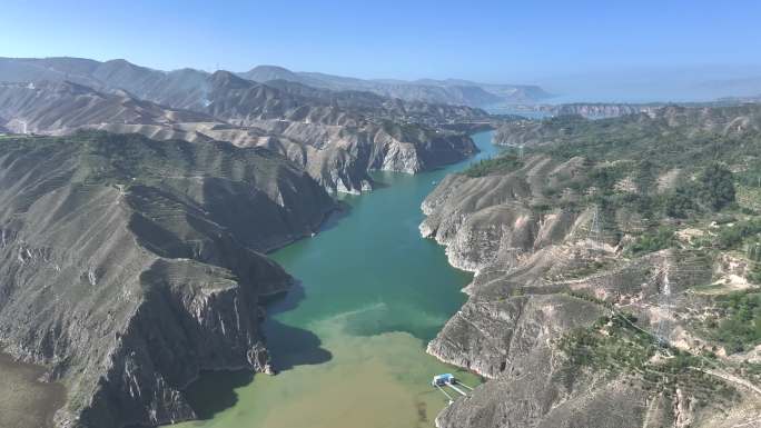 航拍永靖县刘家峡风光