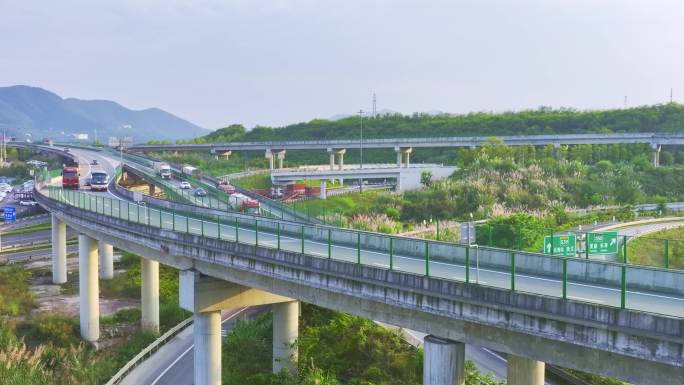 航拍中国交通货运物流大货车