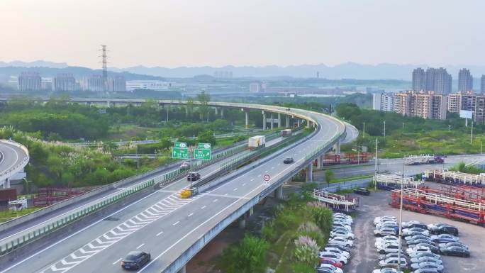 航拍中国交通货运物流大货车