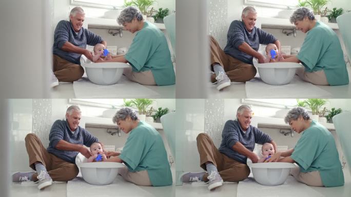 洗澡，健康和祖父母与婴儿清洁，卫生和健康的浴缸在家里。有新生儿的家庭、托儿所和老年夫妇，儿童和婴儿在