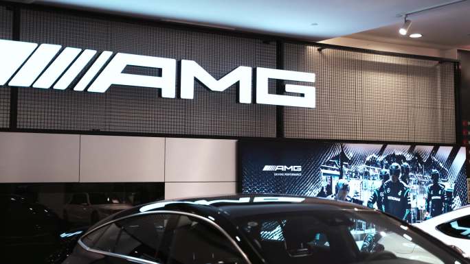 奔驰4s店AMG及所有车型展示