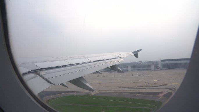 4K北京首都机场起飞 飞机内视角 国航
