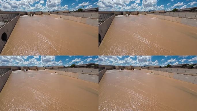雨季过后，拉斯维加斯地区的洪水通道