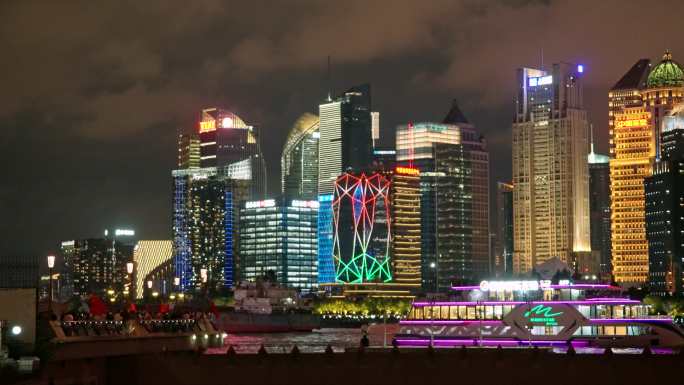 上海外滩苏州河外白渡桥夜景风光7