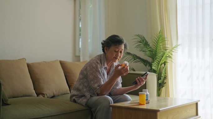 患者在家中康复期间使用卫生技术。