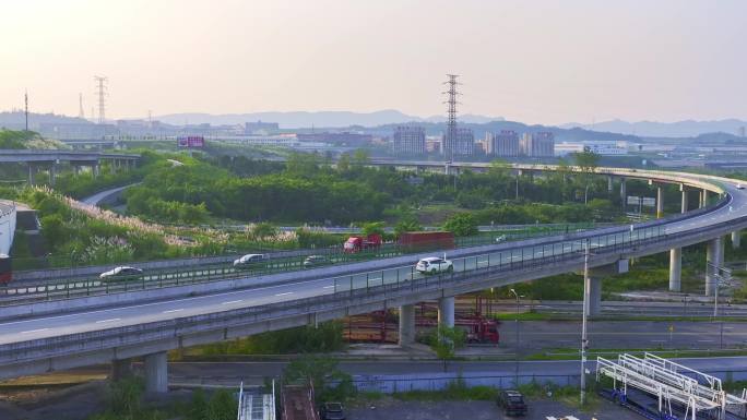 航拍中国交通货运物流大货车