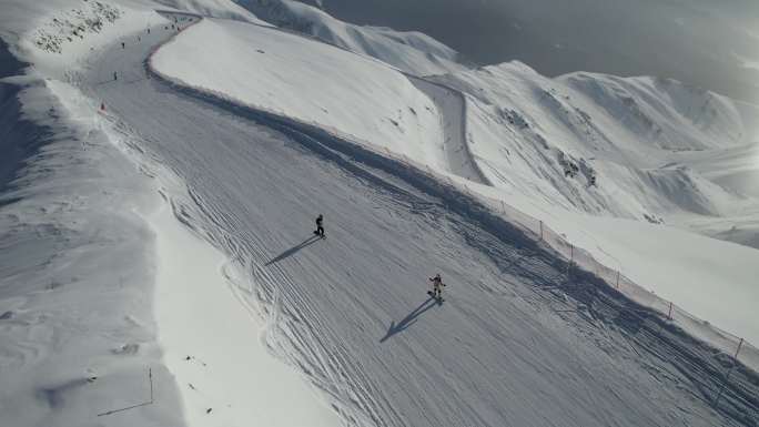 吉克普林滑雪场云霄峰