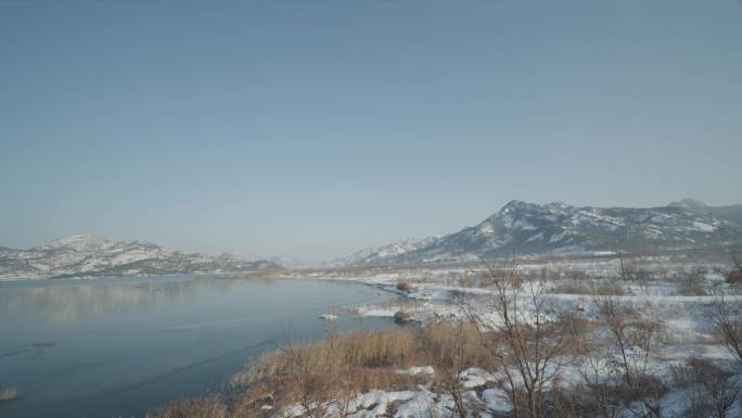 威海雪景风光行驶的车窗外美景8k超清自然