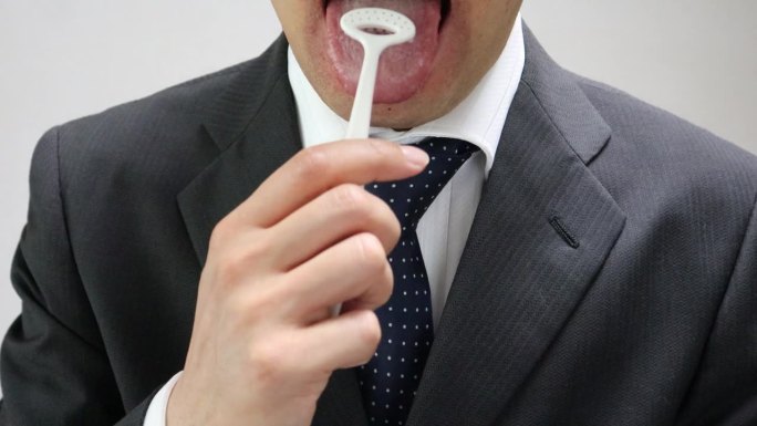 商人用舌刷刷舌头舌苔医疗刮