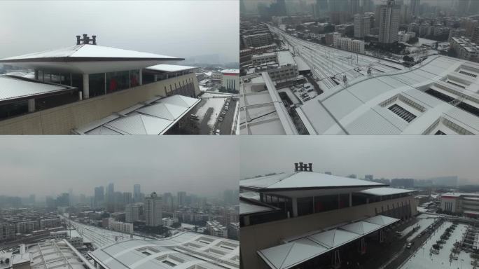 雪中武昌火车站外景