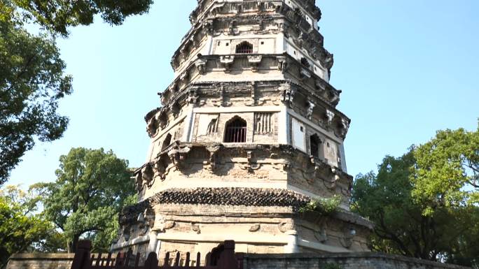 苏州云岩寺塔虎丘塔