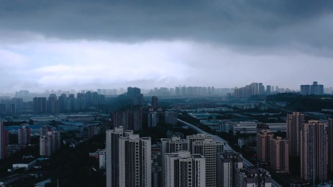 城市阴雨天下雨天乌云密布